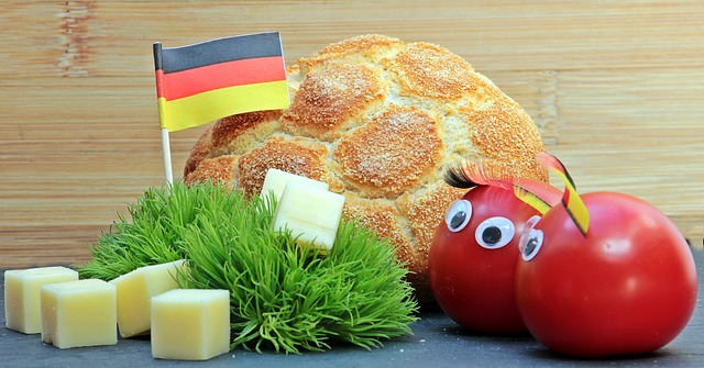 他不避讳外 他不避讳外